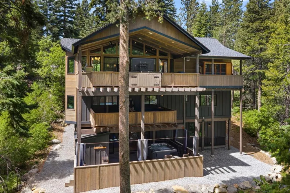 2366 Highlands Drive South Lake Tahoe, CA 96150