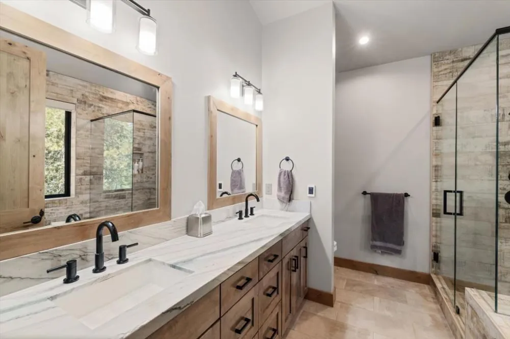 2366 Highlands Drive South Lake Tahoe, CA 96150