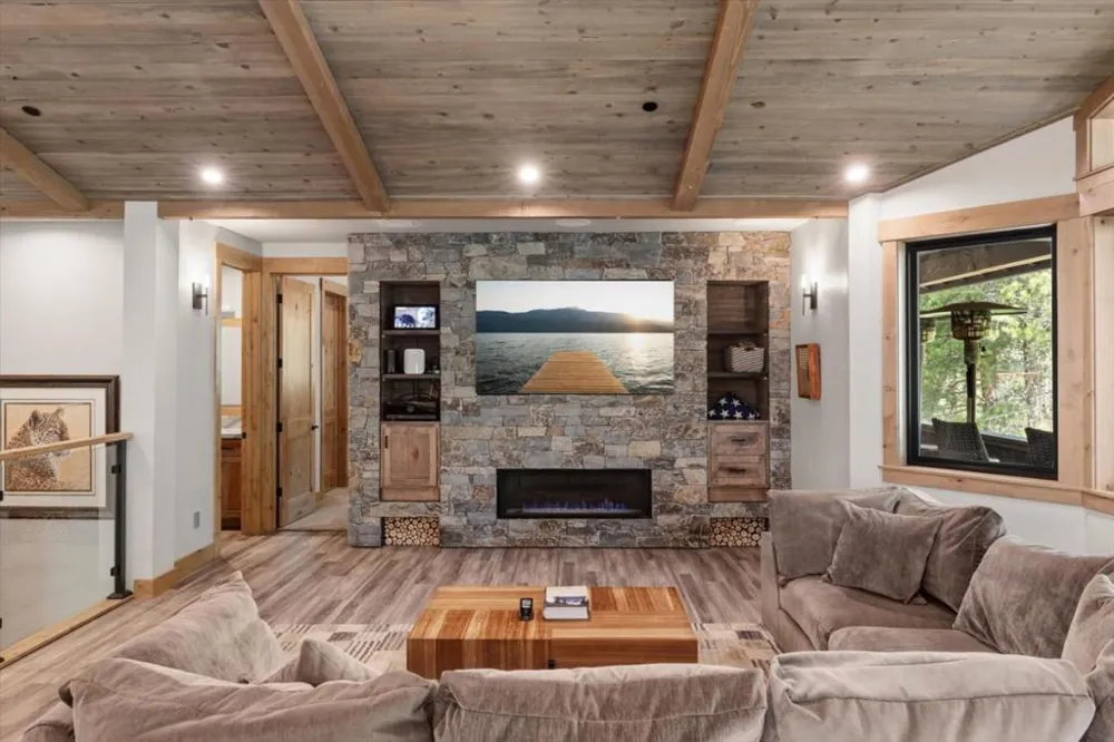 2366 Highlands Drive South Lake Tahoe, CA 96150