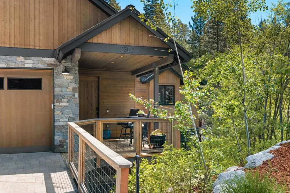 2366 Highlands Drive South Lake Tahoe, CA 96150