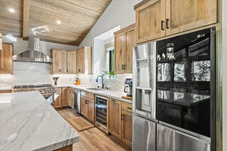 2366 Highlands Drive South Lake Tahoe, CA 96150
