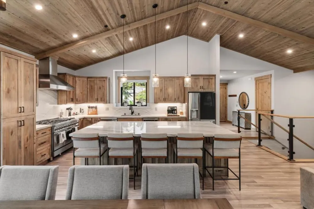 2366 Highlands Drive South Lake Tahoe, CA 96150