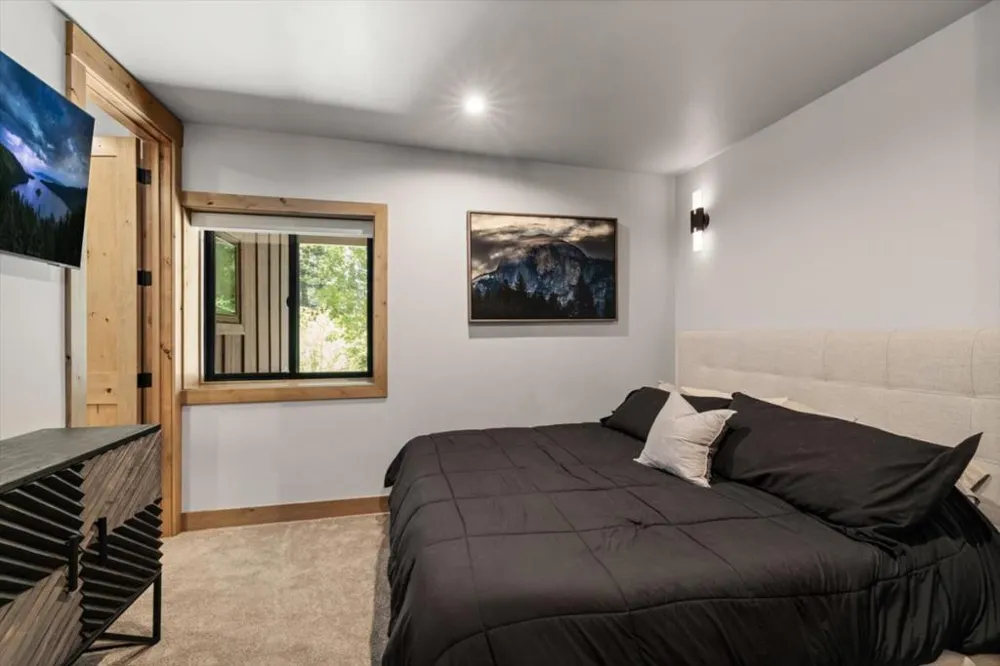 2366 Highlands Drive South Lake Tahoe, CA 96150