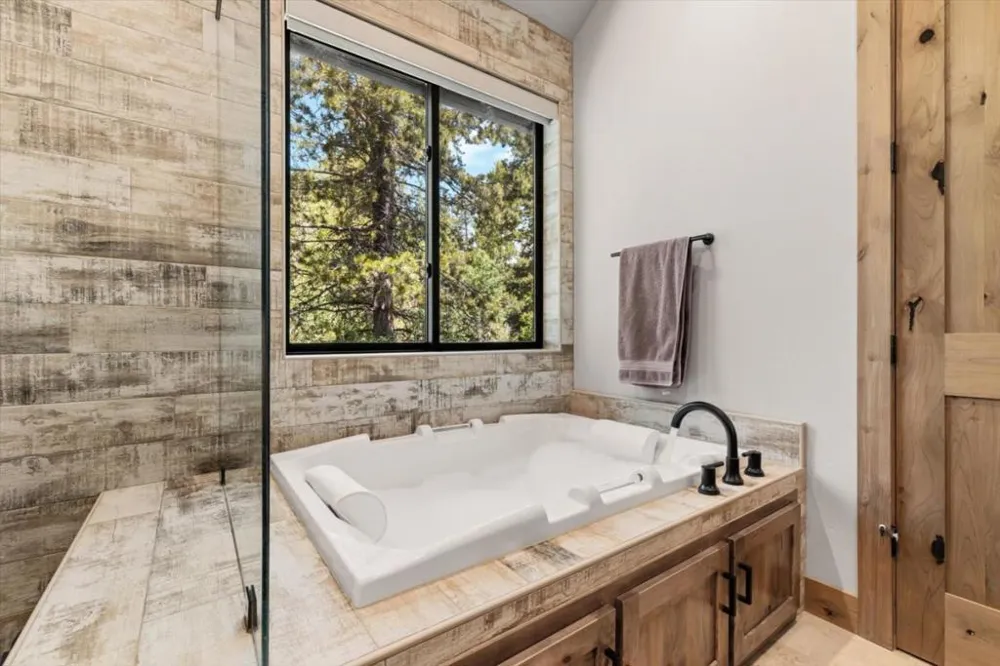 2366 Highlands Drive South Lake Tahoe, CA 96150