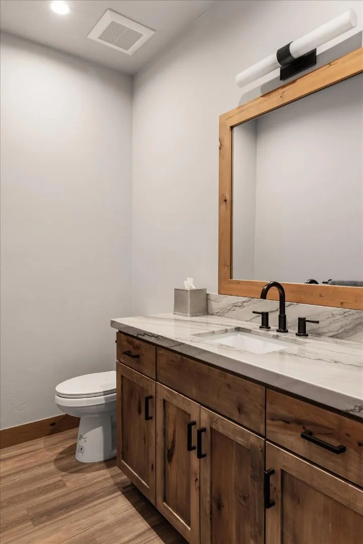 2366 Highlands Drive South Lake Tahoe, CA 96150