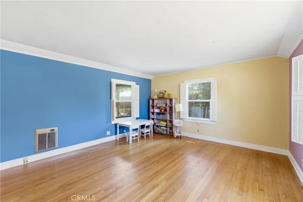 2132 Chester Bakersfield, CA 93304