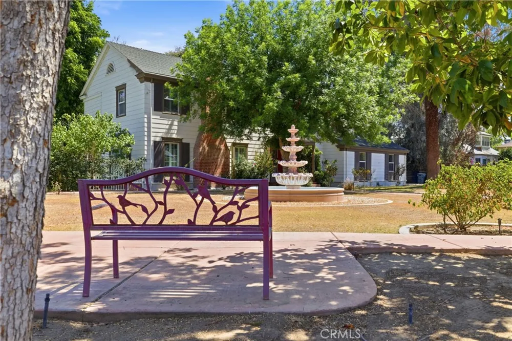 2132 Chester Bakersfield, CA 93304