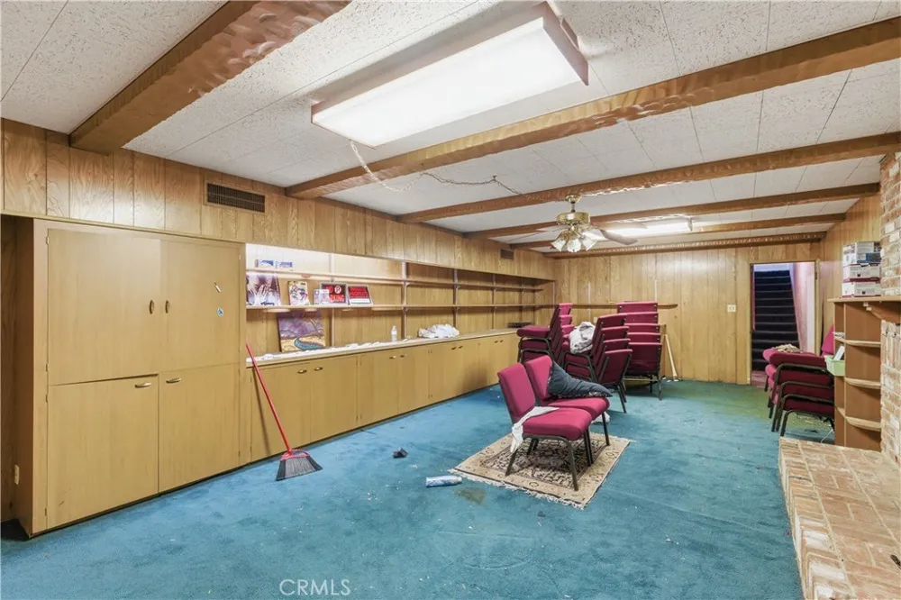 2132 Chester Bakersfield, CA 93304