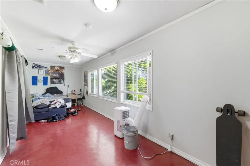 2132 Chester Bakersfield, CA 93304