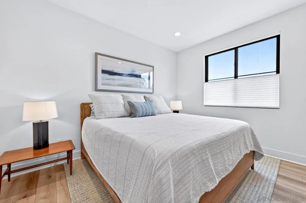 1101 Catania Ct #201 Encinitas, CA 92024