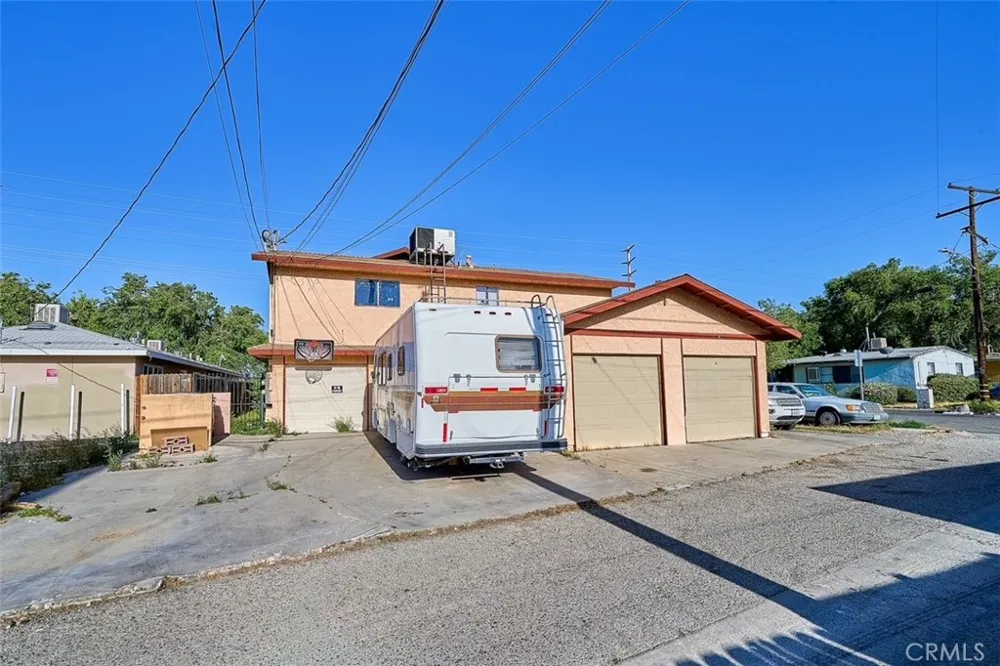 1011 W Avenue H12 Lancaster, CA 93534