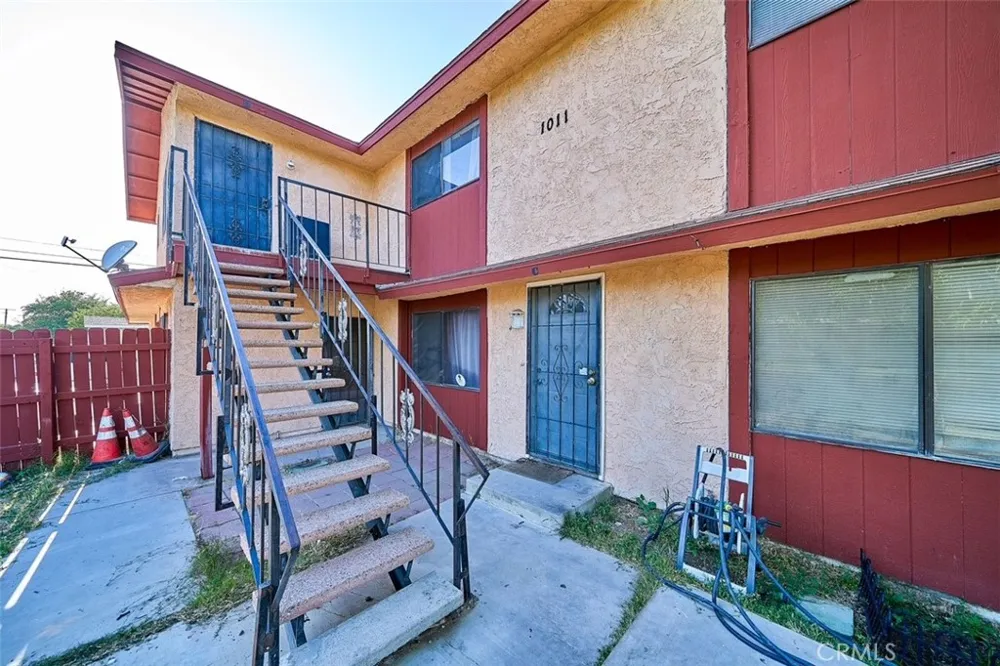1011 W Avenue H12 Lancaster, CA 93534
