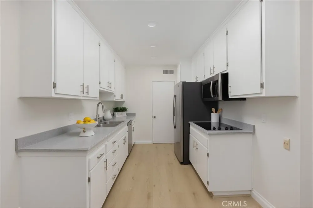 420 S Madison Avenue #301 Pasadena, CA 91101