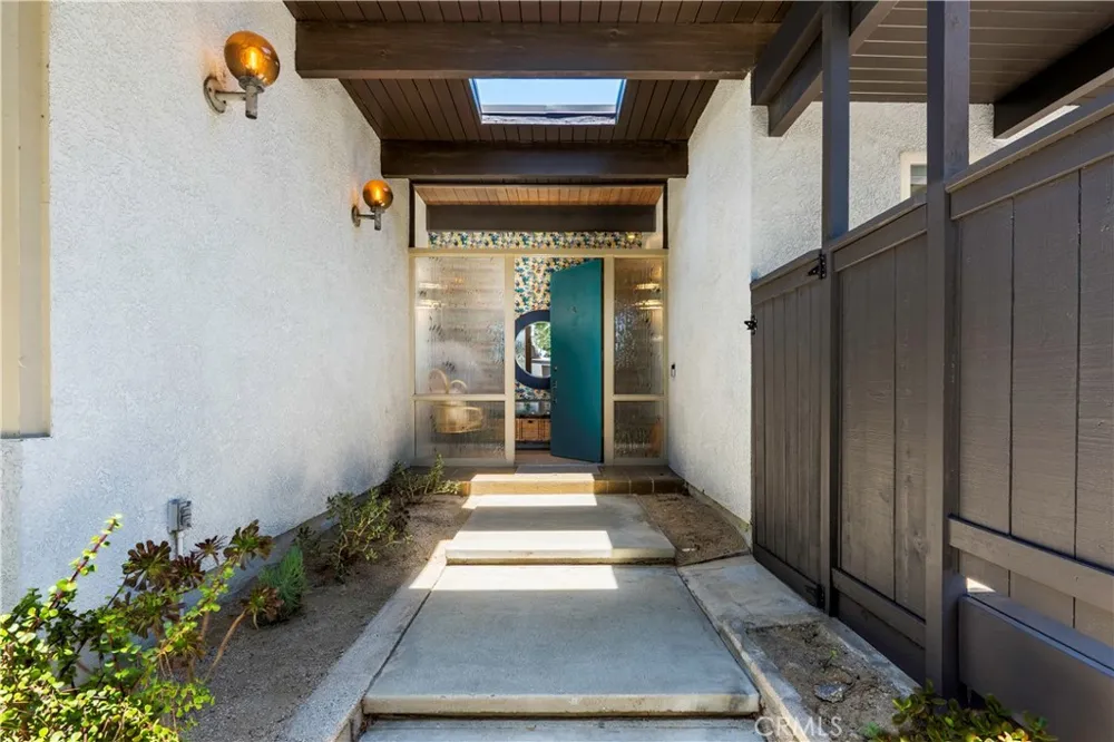 450 S Via Vista Road Anaheim Hills, CA 92808