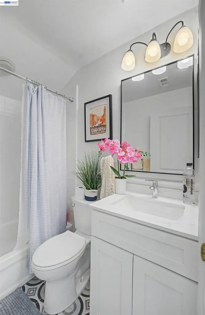 3730 Whitworth Dr Dublin, CA 94568