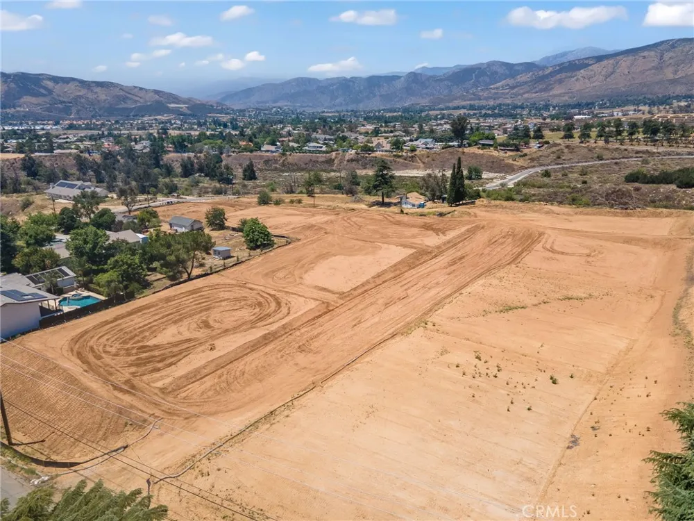 11537 Pendleton Road Yucaipa, CA 92399
