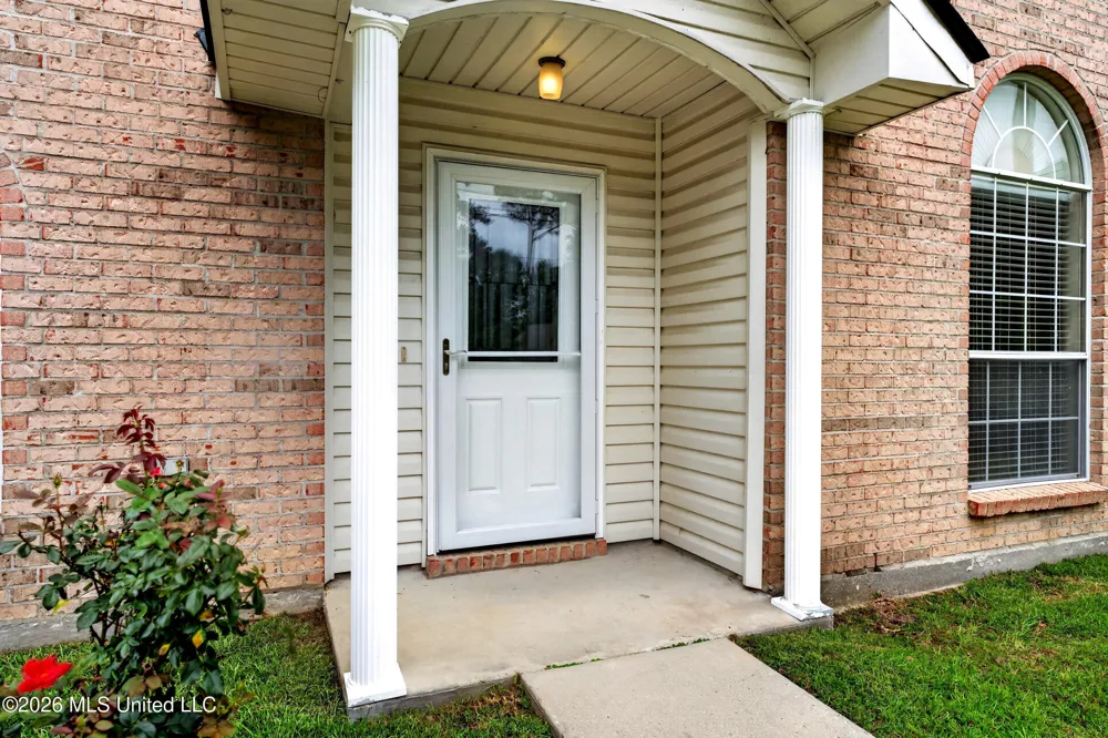 200 Glenwood Drive Carriere, MS 39426
