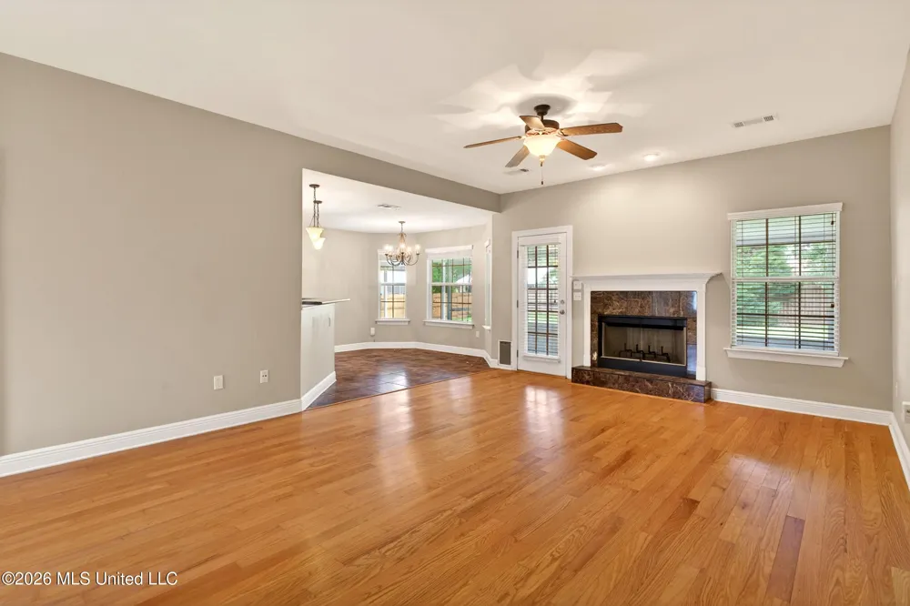 200 Glenwood Drive Carriere, MS 39426