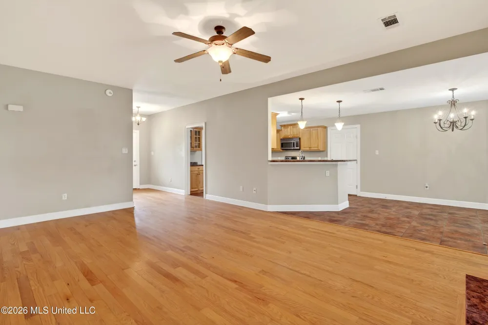 200 Glenwood Drive Carriere, MS 39426