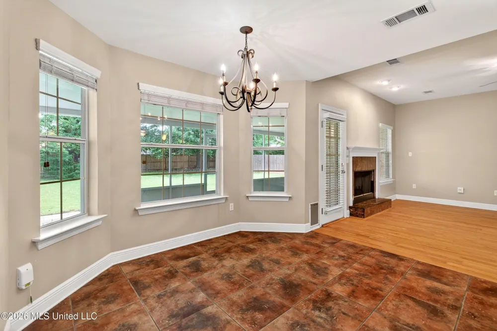 200 Glenwood Drive Carriere, MS 39426