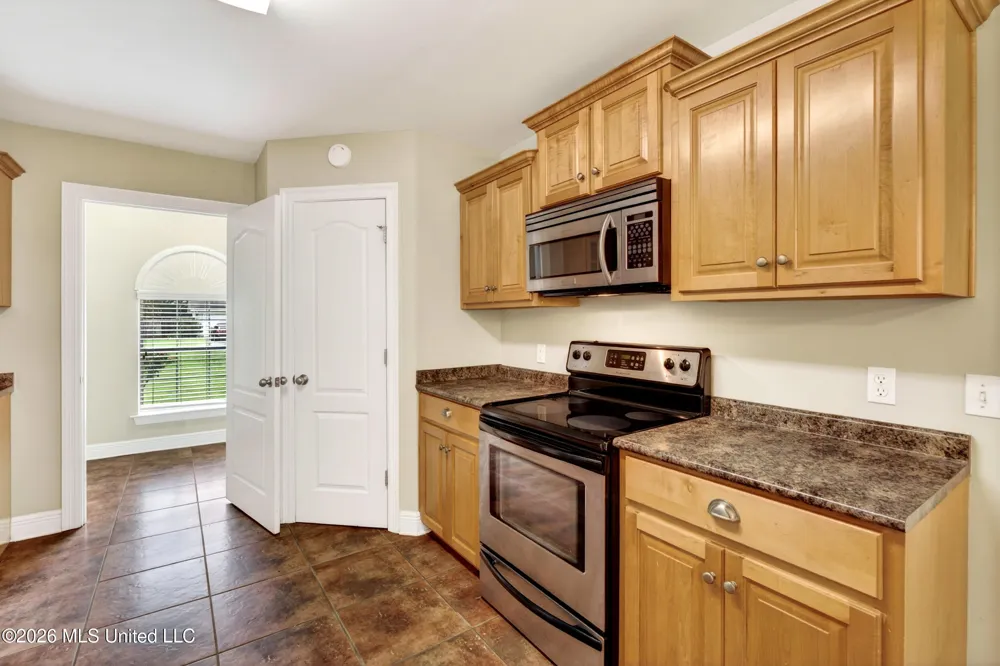 200 Glenwood Drive Carriere, MS 39426