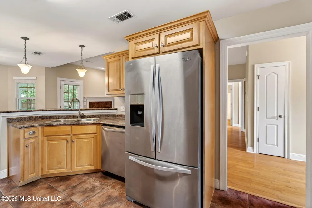 200 Glenwood Drive Carriere, MS 39426