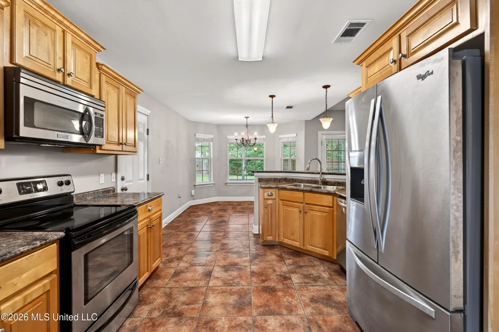 200 Glenwood Drive Carriere, MS 39426