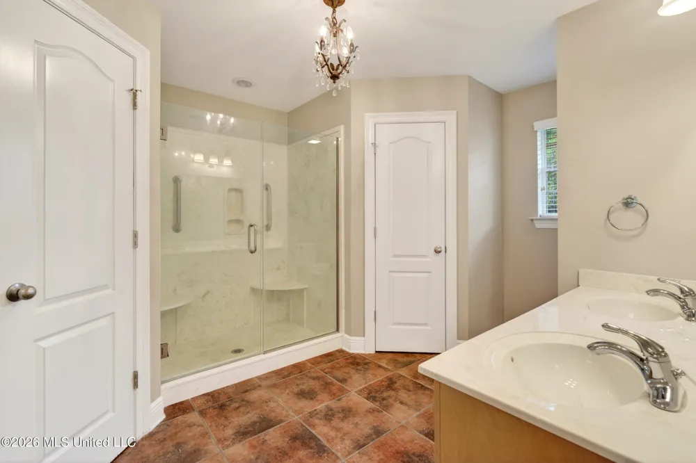 200 Glenwood Drive Carriere, MS 39426