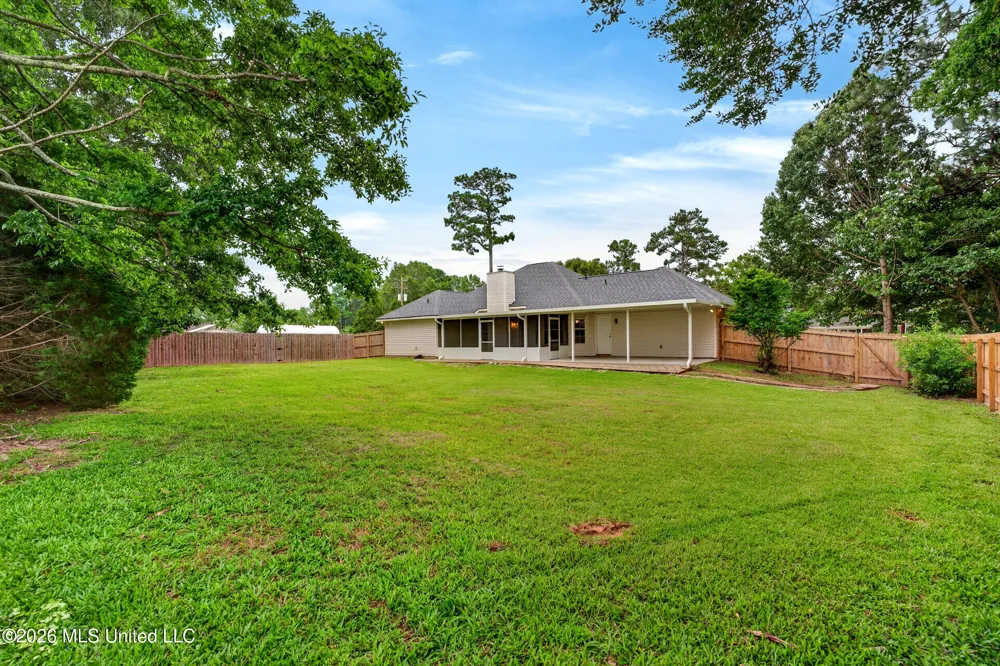 200 Glenwood Drive Carriere, MS 39426