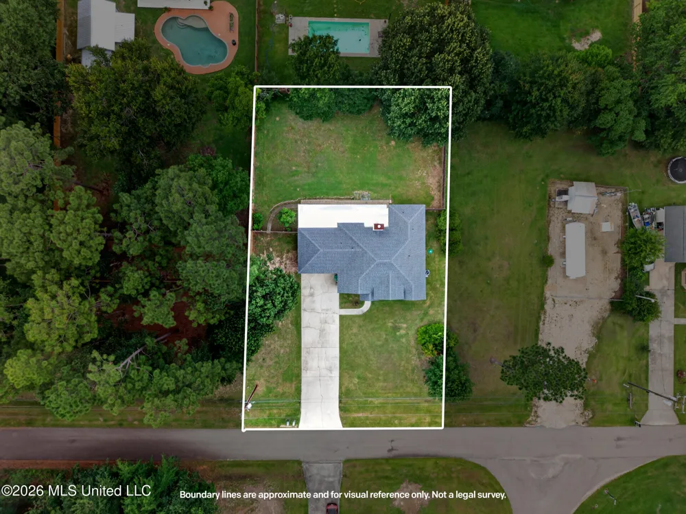 200 Glenwood Drive Carriere, MS 39426