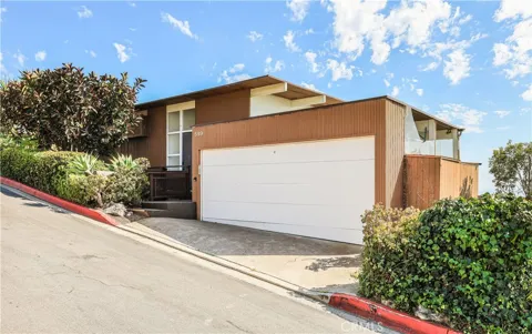 599 Alta Vista