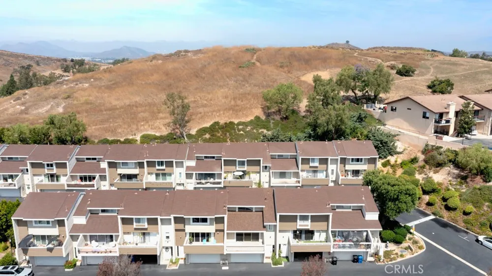 753 Warwick Ave Thousand Oaks, CA 91360