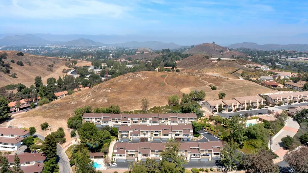 753 Warwick Ave Thousand Oaks, CA 91360