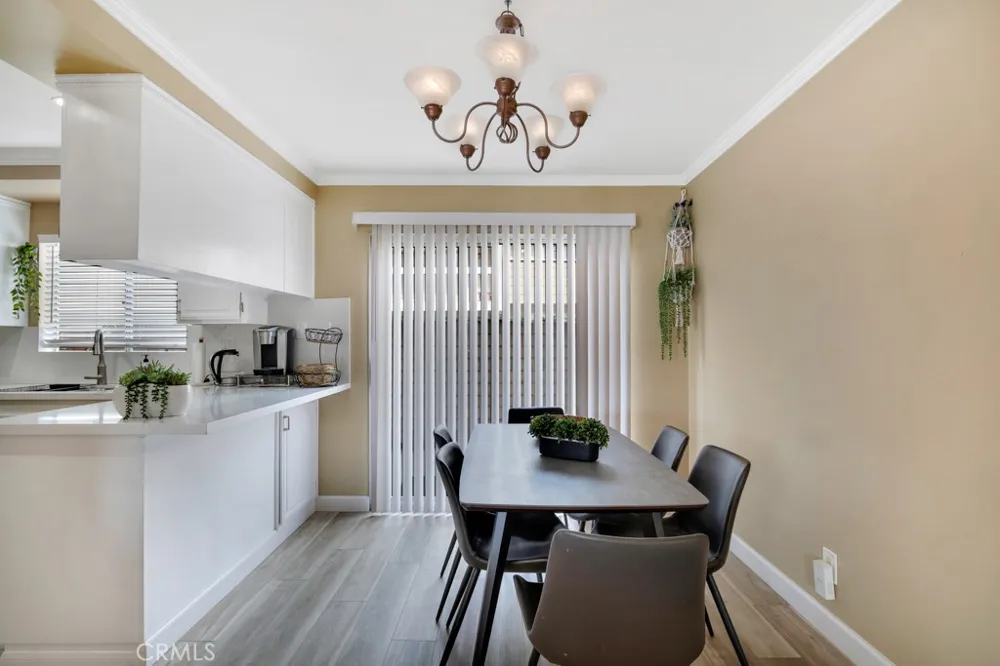 753 Warwick Ave Thousand Oaks, CA 91360