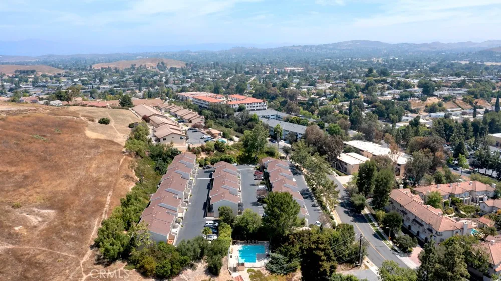 753 Warwick Ave Thousand Oaks, CA 91360
