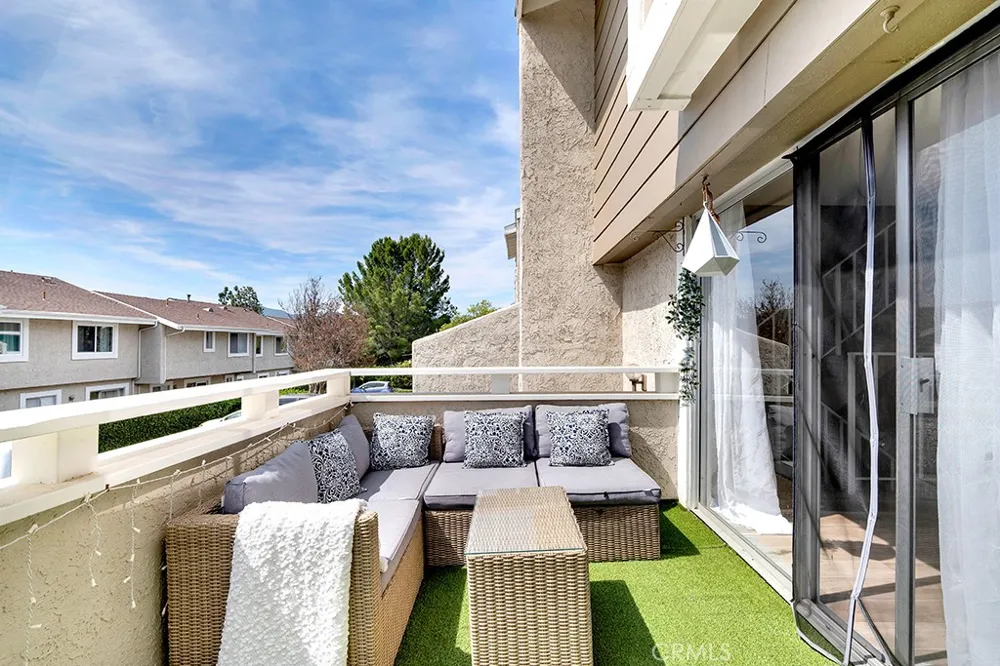753 Warwick Ave Thousand Oaks, CA 91360