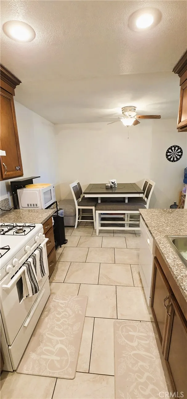 6351 Riverside #39 Chino, CA 91710