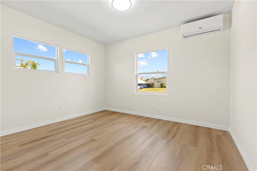 2516 E Walnut Creek West Covina, CA 91791