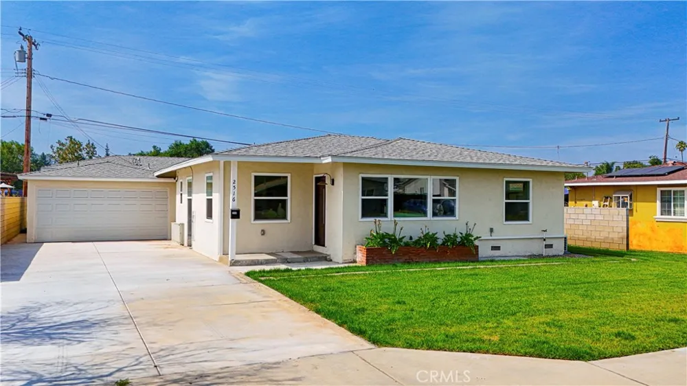 2516 E Walnut Creek West Covina, CA 91791