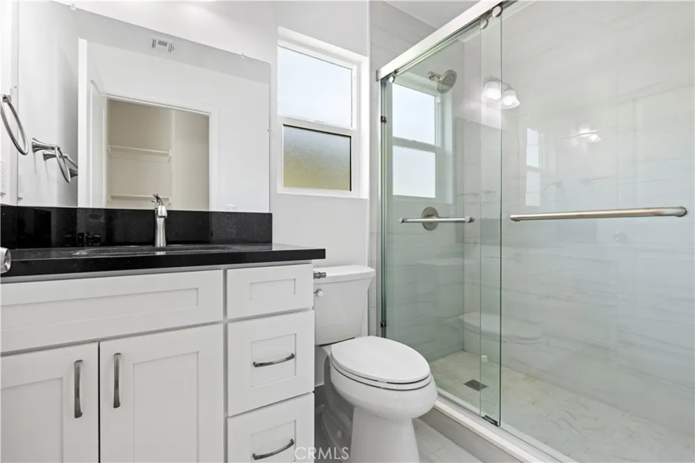 2516 E Walnut Creek West Covina, CA 91791