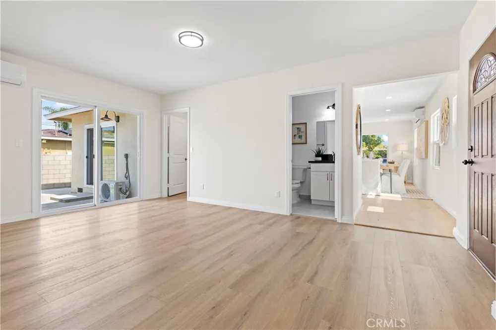 2516 E Walnut Creek West Covina, CA 91791
