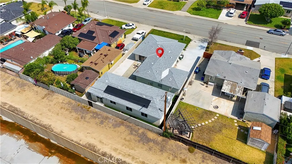 2516 E Walnut Creek West Covina, CA 91791