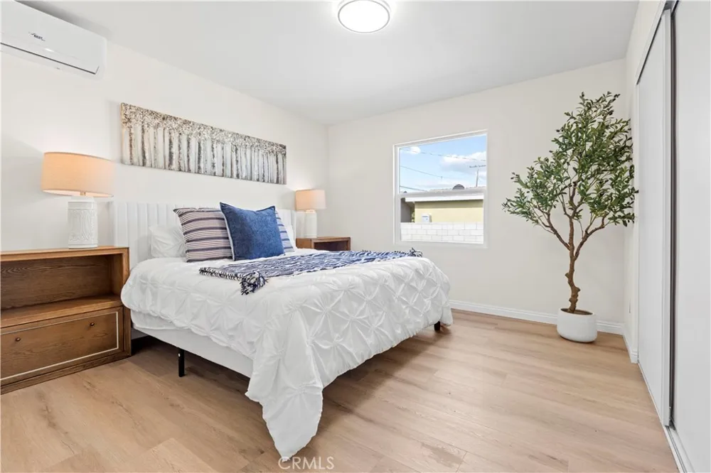 2516 E Walnut Creek West Covina, CA 91791