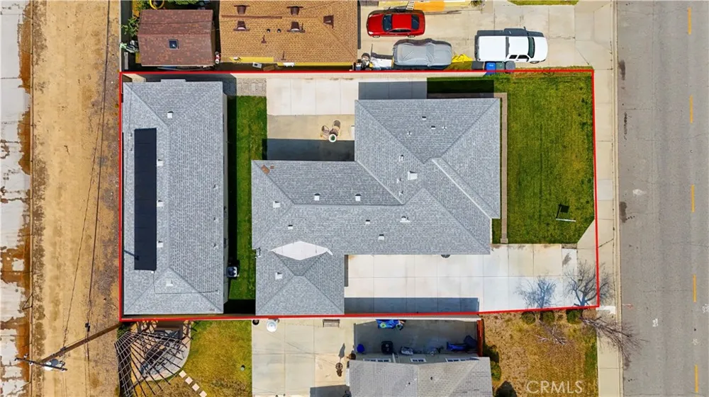 2516 E Walnut Creek West Covina, CA 91791