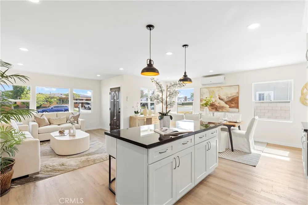 2516 E Walnut Creek West Covina, CA 91791