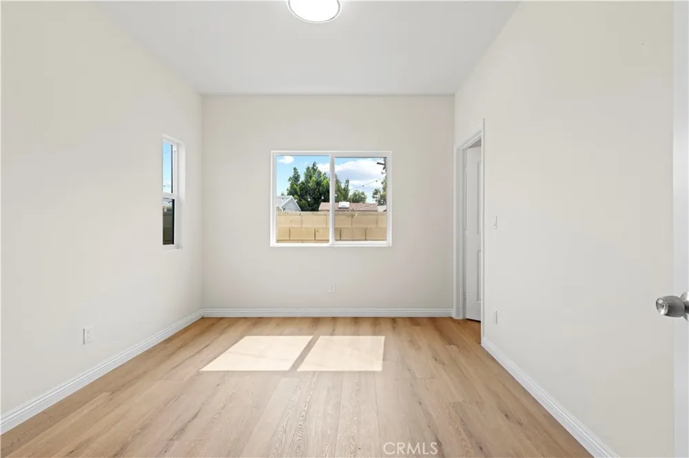 2516 E Walnut Creek West Covina, CA 91791