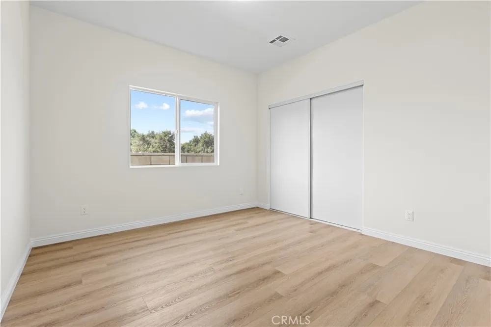 2516 E Walnut Creek West Covina, CA 91791
