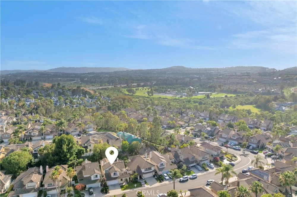 26275 Eva Street Laguna Hills, CA 92656