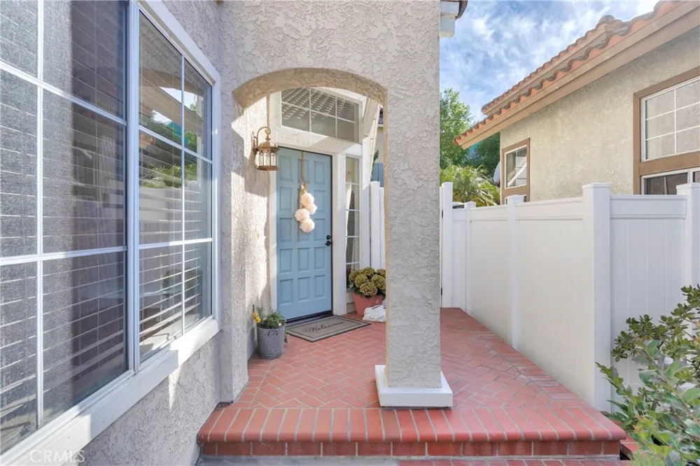 26275 Eva Street Laguna Hills, CA 92656