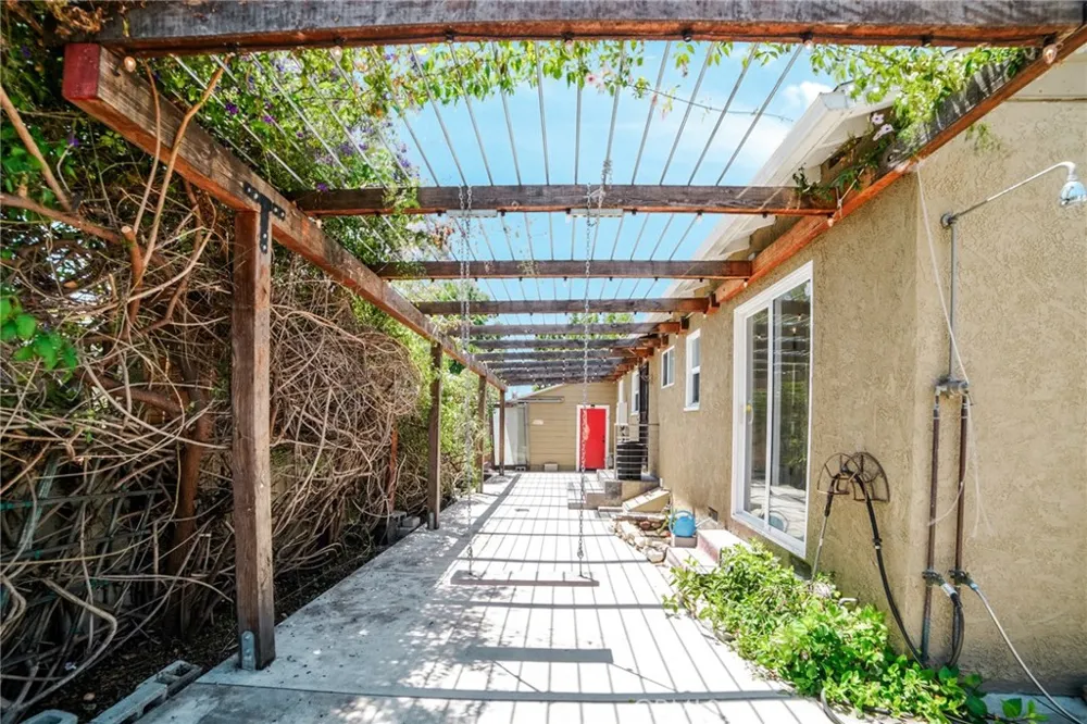 20828 Brighton Torrance, CA 90501